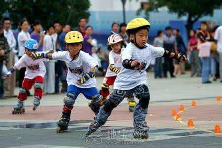 深圳成人轮滑教学视频,轻松入门,畅享滑行乐趣